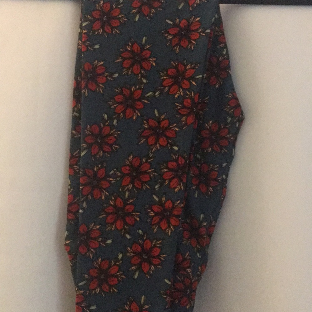 One Size Lularoe Buttery Leggings-BNWT